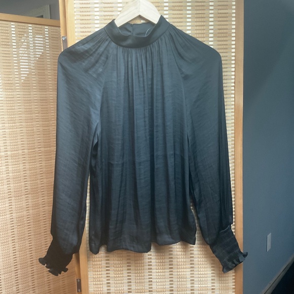 GAP Satin Mockneck Pleated Blouse in Black with Mandarin Collar - Picture 2 of 11